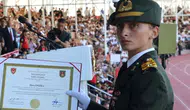 TSK’dan ihraç edilen Ebru Eroğlu’nun gazi babası 35 yıllık işinden çıkarıldı