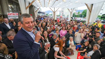 Özgür Özel Burdur'dan seslendi: Yolu açın, iktidara yürüyeceğiz