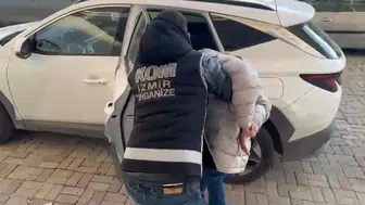 İzmir'de düzenlenen operasyonda 40 gözaltı, 10 tutuklama ve çok sayıda silah ele geçirildi