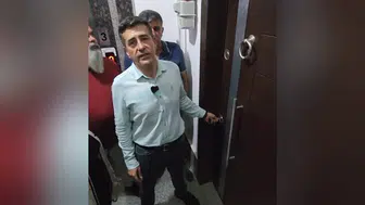 CHP'de kilit kavgası: Atanmış yönetim seçilmişleri içeri almadı