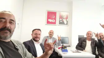 CHP Genel Merkezi'nde tartışma yaratan kare: Bozkurtlu fotoğraf