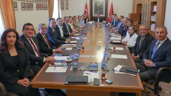 CHP'de yeni parti masası: Kritik toplantıda tüm senaryolar görüşüldü