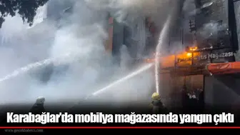 Karabağlar'da mobilya mağazasında yangın çıktı
