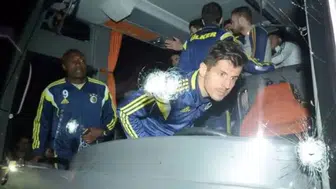 Fenerbahçe otobüsüne saldırı soruşturmasında 4 şüpheli adliyeye sevk edildi