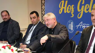 Çorum Belediye Başkanı Aşgın’ın aracı zincirleme kazaya karıştı