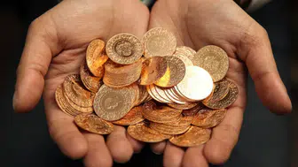 Goldman Sachs'tan yeni altın tahmini: Ons fiyatı için 4 bin 900 dolar hedefi