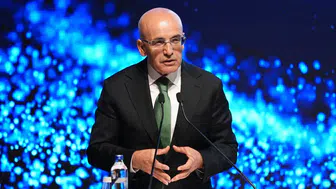 Mehmet Şimşek istifa iddialarını reddetti
