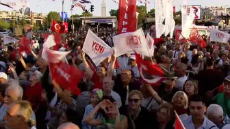 Özgür Özel: Milletin vermediği belediyeyi hileyle alanlara karşı meydanlardayız