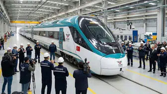 Uraloğlu: Ayda bir yerli hızlı tren üretilecek, iki yılda 14 set hedefleniyor