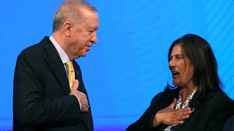 AK Parti'ye geçen Özlem Çerçioğlu'na TOGG 'hediyesi!'