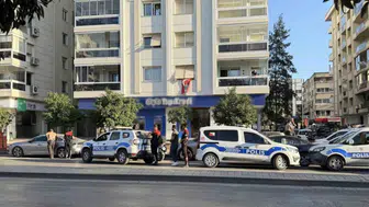 İzmir'de banka şubesinde 5 kişi rehin alındı