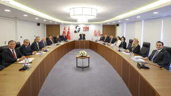 YENİ Parti MYK'de fon krizi ve çifte standart tepkisi