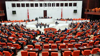 Muhalefetten Meclis'in kapanmasına tepki: 'AKP hırsızlığın konuşulmaması için TBMM’yi resmen kapattı!'