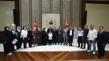 Başkan Erdoğan Kahramanmaraş'taki okul saldırısında hayatını kaybedenlerin ailelerini kabul etti