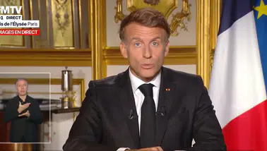 Macron'dan şiddet eylemcilerine sert uyarı: Cumhuriyeti yıkanlar hesap verecek