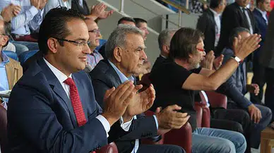 Bornova Belediyesi Liderlere Evsahipliği Yapıyor