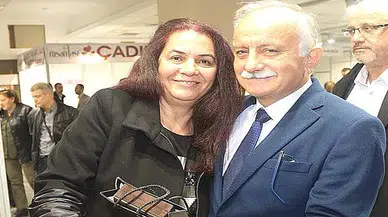 Başkan Sevgililer Günü Hediyesini Kime Seçtirdi?