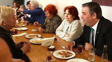 Bucalılardan Başkan Piriştina’ya Ücretsiz Çay Teşekkürü