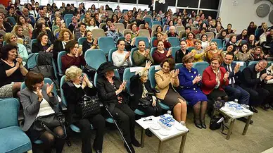 Türkiye’nin İlklerini Başaran İzmirli Kadınlar Bornova’da