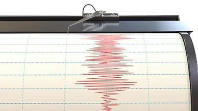 5.1'lik Deprem İzmir'de de Hissedildi