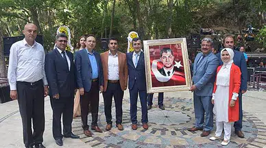 Arif Uğurlu'dan Anlamlı Hediye