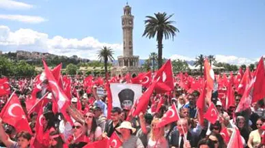 İzmir Valiliği 19 Mayıs'ı Yasakladı, Belediye 'Kutlanacak' Dedi