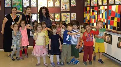 Küçük Şeyler Resimlerini Yaptıkları Ressamı da Şaşırttı