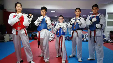 Alkışlar yine Taekwondoculara!