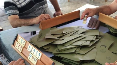 İstanbul'da, Ak Partili görevliler sandığı terk edip, okeye gitmiş!