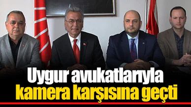 Uygur avukatlarıyla kamera karşısına geçti