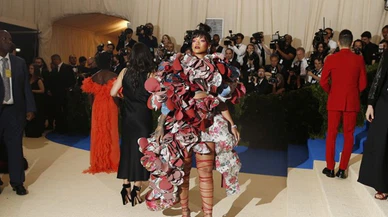 Rihanna bu kez kendi lüks markasını yaratıyor