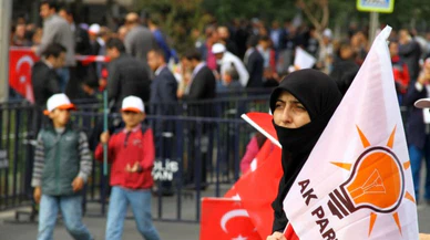 Diyarbakır’da AK Parti önünde oturma eylemine valilik yasağı: Anayasal suçtur