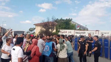 Tuzla'da işten çıkarılan 350 işçiden fabrika önünde eylem; polis müdahale etti, 2 işçi fenalaştı!