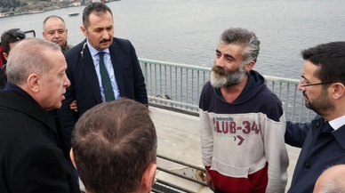 Cumhurbaşkanı Erdoğan köprüde intihar girişiminde bulunan vatandaşı ikna etti