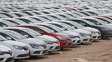 Zam endişesiyle otomobiller gemideyken satılıyor