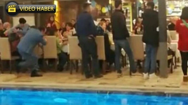 Mustafa Keser depremzedelere moral gecesinde havuza düştü!