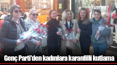 Genç Parti'den kadınlara karanfilli kutlama