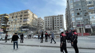 Şanlıurfa’da CHP İl Başkanlığı’nın da bulunduğu 6 katlı bina çöktü! Yaralılar var...
