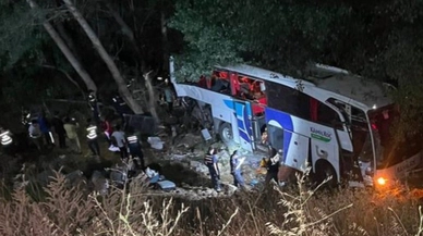 Yozgat'ta katliam gibi kaza! Yolcu otobüsü şarampole uçtu: 12 ölü