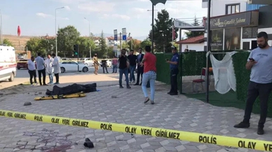 Ambulansta kalp masajı yapılırken vurdular! Elazığ’da silahlı çatışma: 2 kişi hayatını kaybetti