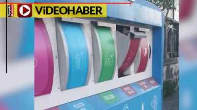 Geri dönüştürülebilir çöpleri ayrıştırdıklarını sandılar, içini görünce şaşırdılar