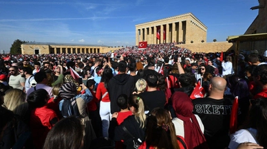 Anıtkabir'de ziyaretçi rekoru kırıldı