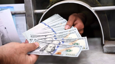 Dolar, TL karşısında yeni rekorunu kırdı