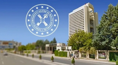 Hazine 24,3 milyar lira borçlandı
