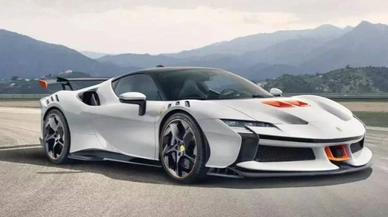 Kaçak getirilen yüzlerce Ferrari ve Mercedes'in satışına yasak; ünlü isimler de var!