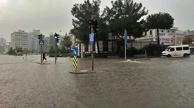 Meteorolojiden sel ve heyelan uyarısı
