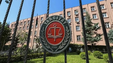 Yargıtay'dan emsal "dedikodu" kararı! Tazminatsız kovulma nedeni