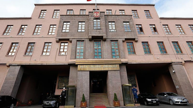 MSB: 'TCG Bozcaada karakol gemisi yardım çağrısına yetişti'