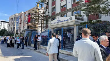 İzmir’de Polis Karakoluna kan donduran saldırıda ilginç gelişmeler: 16 Yaşındaki Genç Silahı Babasından Öğrenmiş