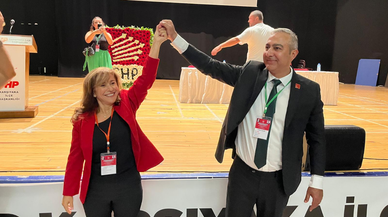 Karşıyaka CHP Kongresi: Başkan Güçlü Güven Tazeledi